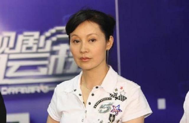 原創2012年,尤小剛為了周庭伊和鄔倩倩離婚,鄔倩倩現在怎樣了?