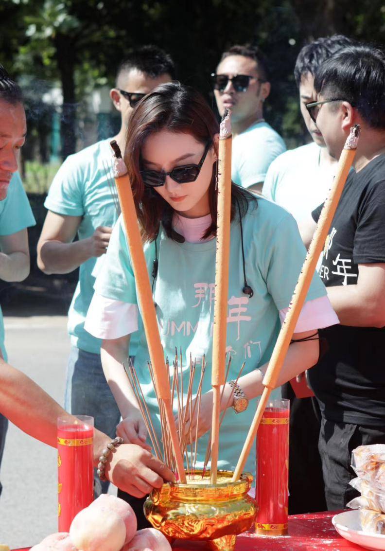 短剧《那年夏天有你们》顺利开机_石晨