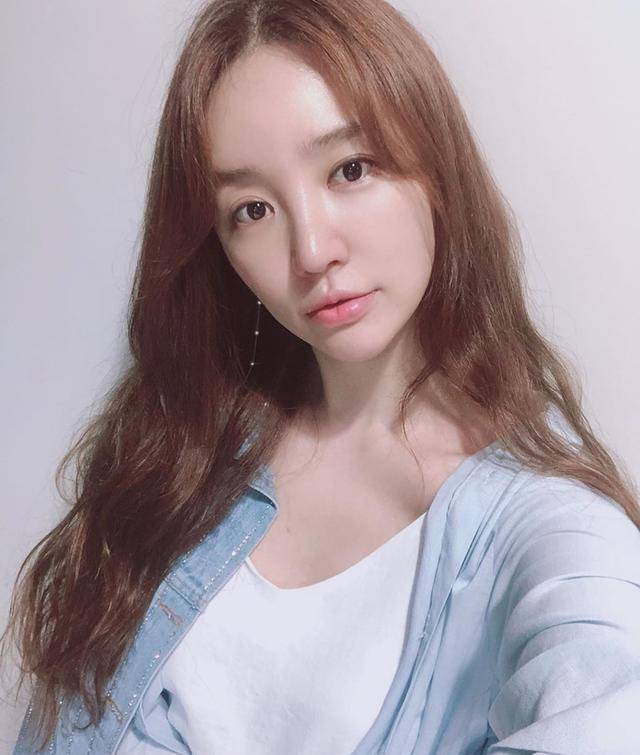 瘦下来还是我们熟悉的《想你》李秀妍.