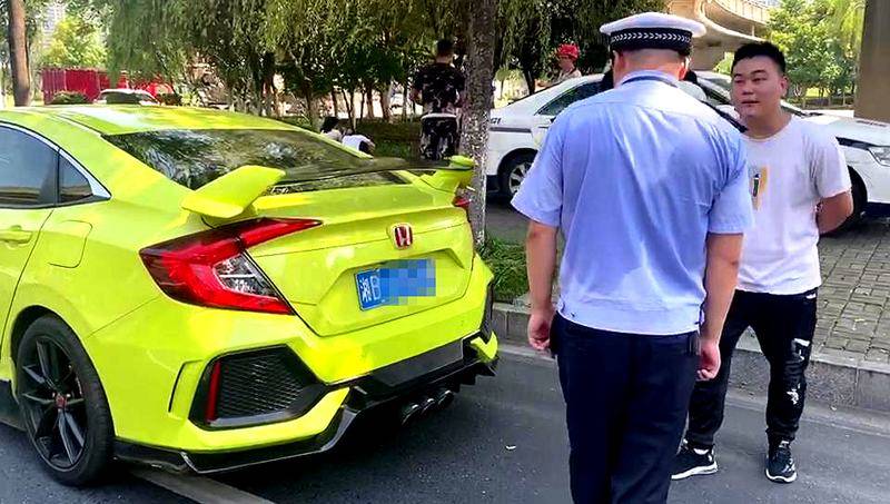 常德一男子擅改机动车外形 交警查获依法重罚