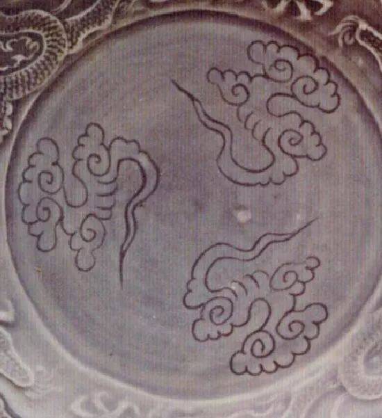 浅析元明清瓷器云纹特征_纹饰
