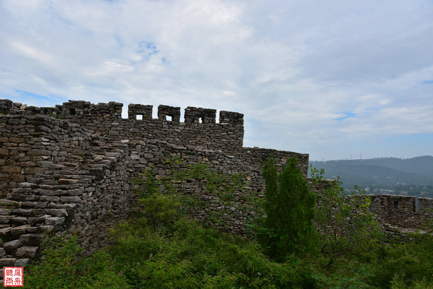 原创在新密的山梁上 邂逅2500年前的魏长城