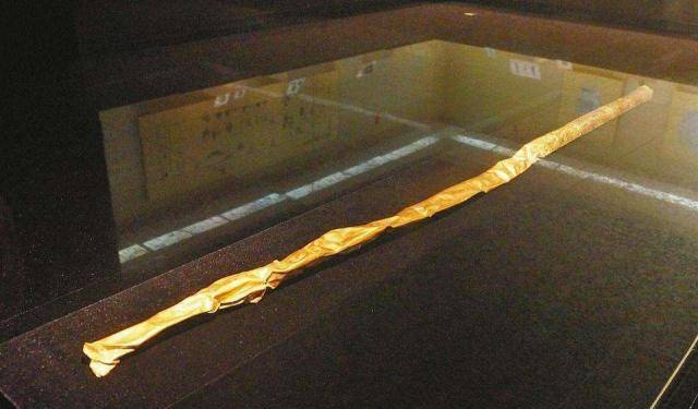 原创四川4500年远古遗址,出土黄金权杖,西方专家:这是埃及法老文物