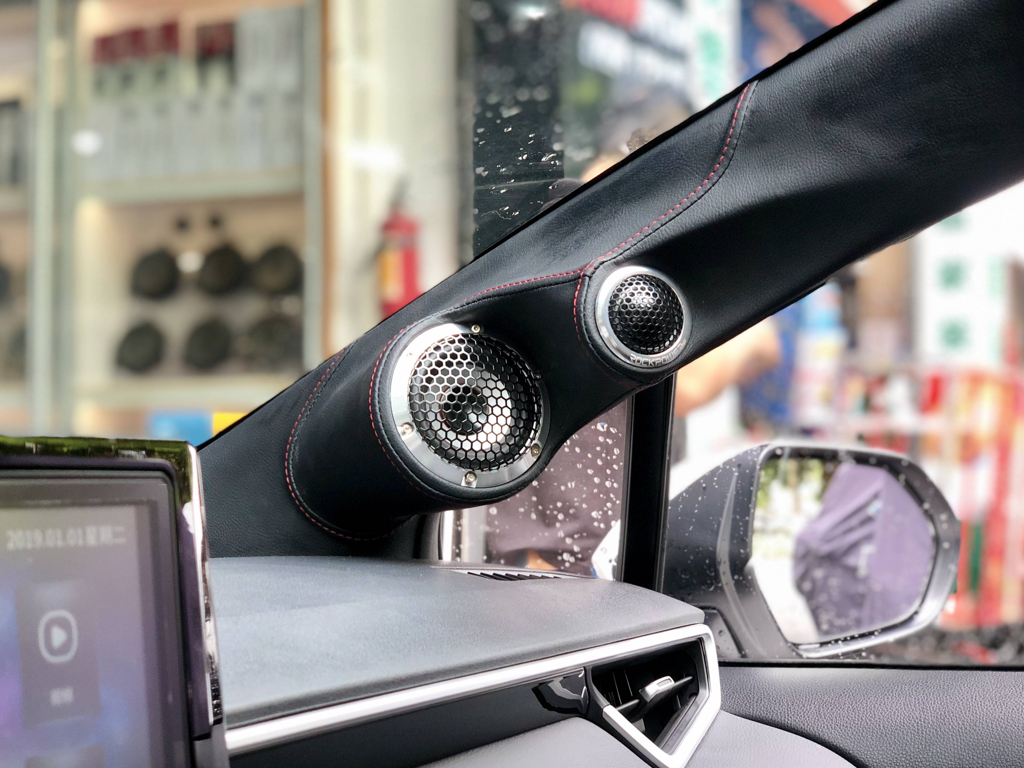 三分器材七分调教云浮2020款丰田卡罗拉升级三分频汽车音响改装