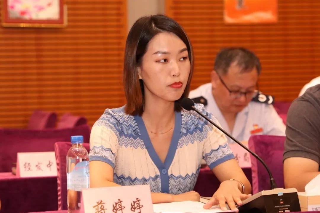 璜泾镇&裴圩镇跨区域产业对接座谈会在申久公司举办