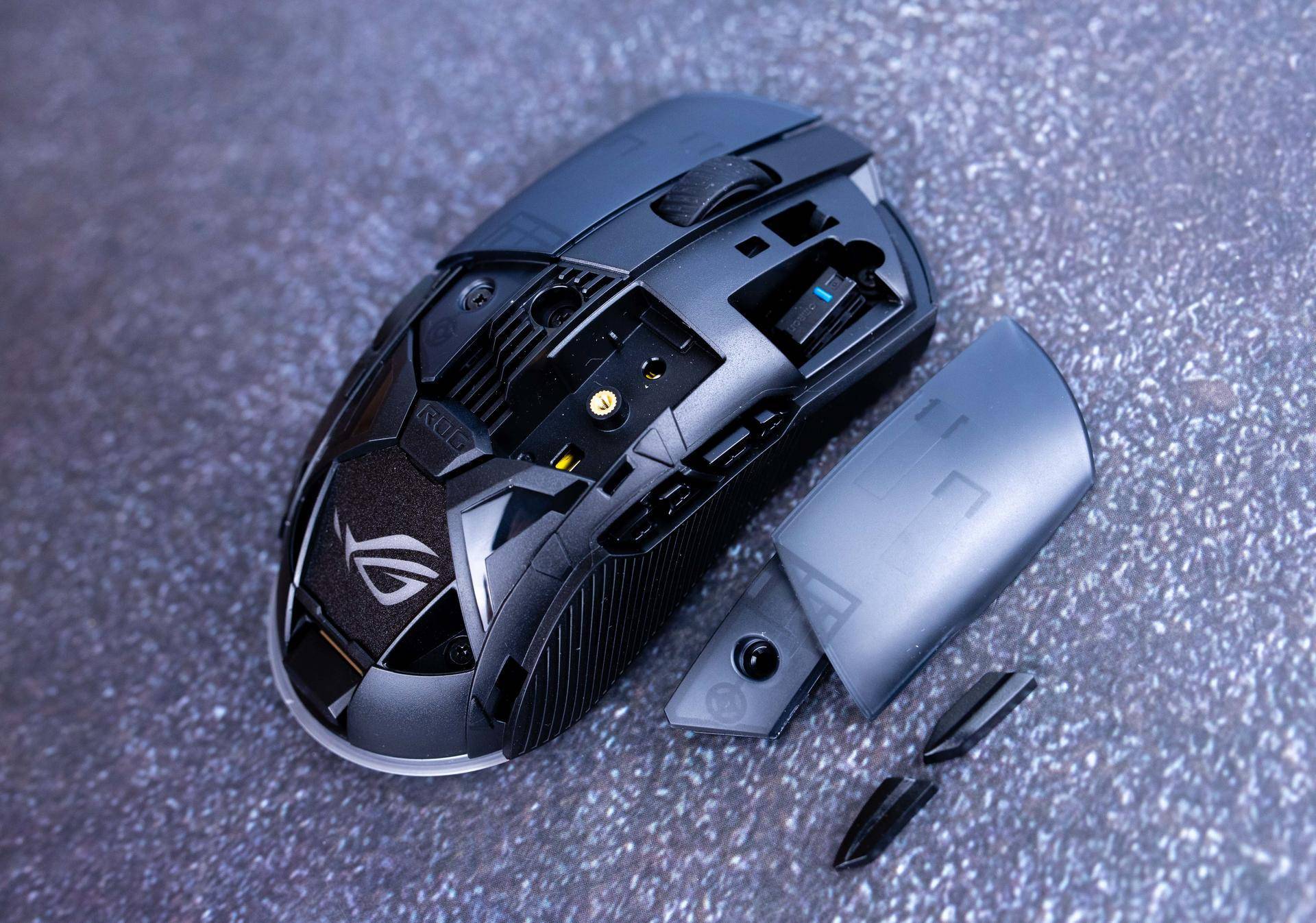 这是一款真正的客制化鼠标,rog烈刃2使用体验