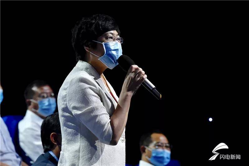 临沂市教育局局长陈海玲表示,这个我不是很清楚,回去调查清楚.