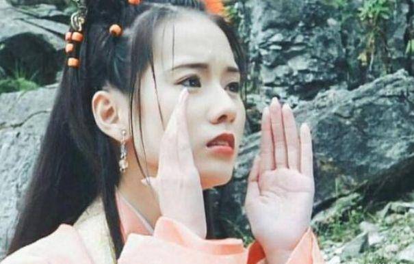 林湘萍在《东游记》里面,一人分饰两角,开始是哑女贞娘,后来饰演龙三