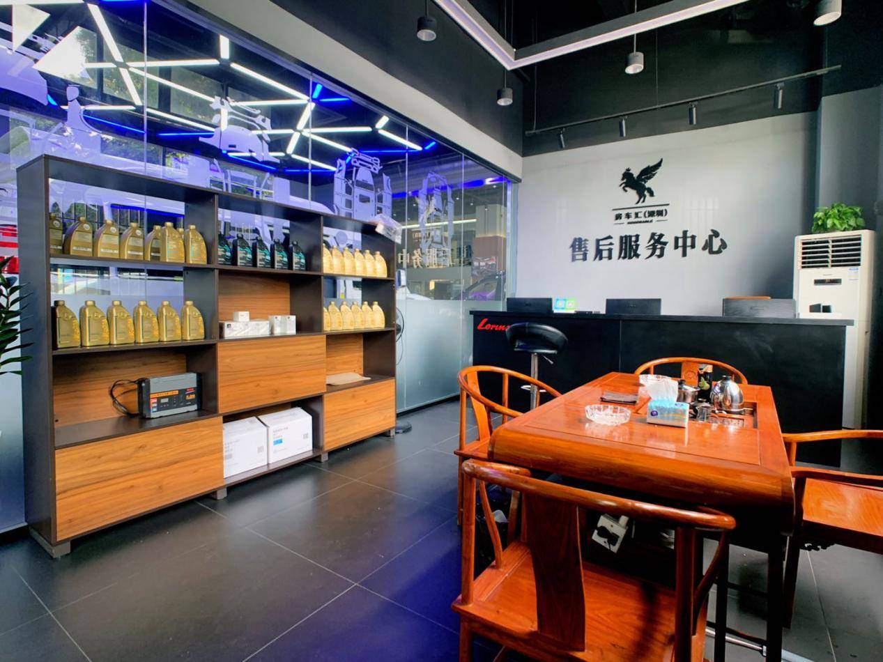 华南首家6s店 深圳房车汇喜迁新店隆重开业