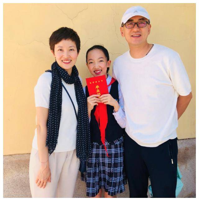 他们就是郑天亮和鲁健夫妇,接下来就跟小编一起来看看吧!