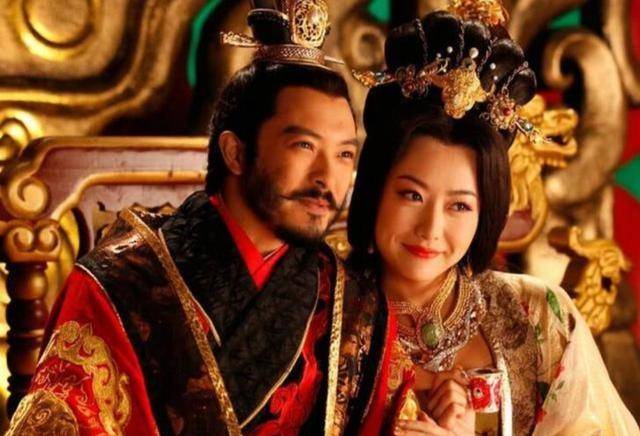 古代封建王朝都要灭亡的时候有什么迹象君权旁落才是关键