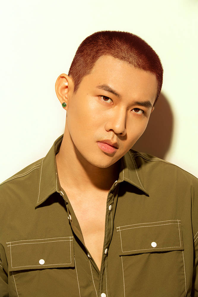 演员颜敬杰最新时尚大片曝光 光影之间尽显型男魅力_镜头感