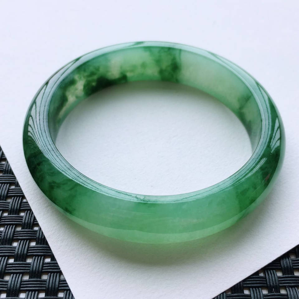 木那冰种飘翠正圈手镯翡翠