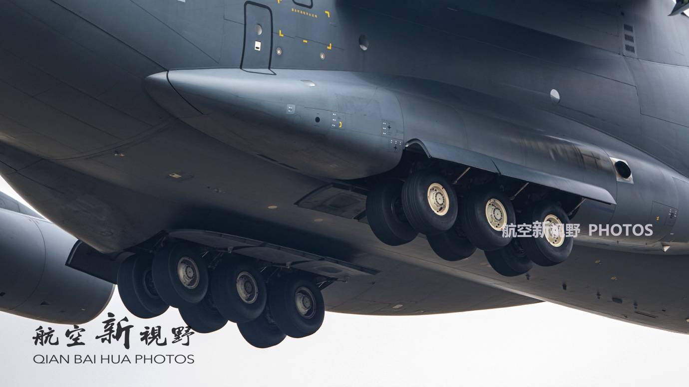 运-20工艺精湛体现实力,外观霸气用途广泛,空军战力倍增器_手机搜狐网