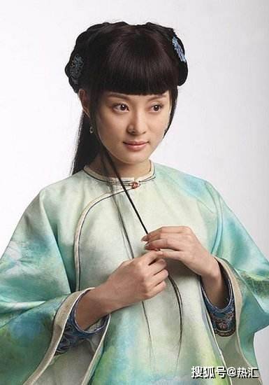 真正的双丫髻发型标杆,是刘亦菲的赵灵儿?还是赵丽颖的花千骨?_杨幂