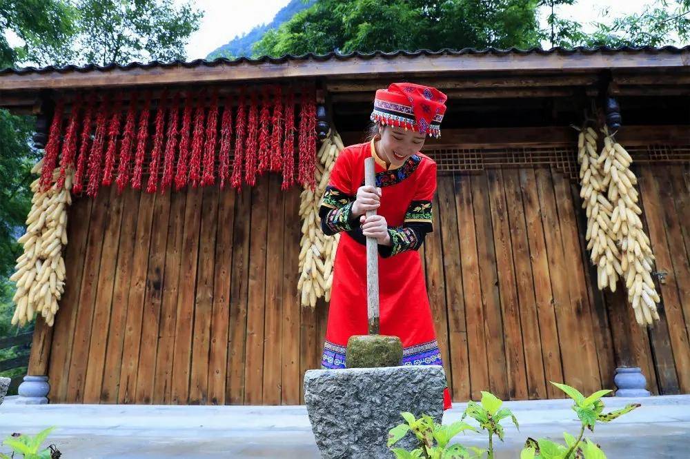 秘境茶仙丨碧云天绕溪间男耕女织话桑田