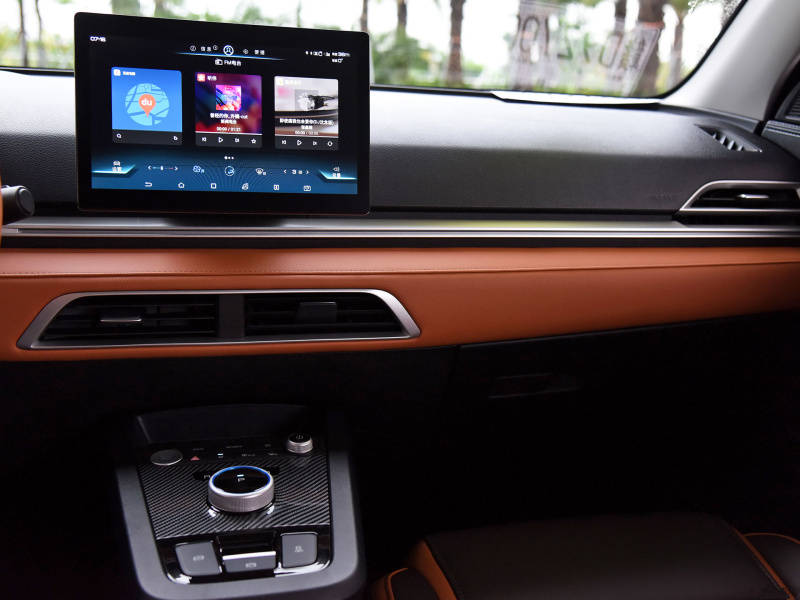 2021款比亚迪e2内饰实拍,档次感大幅提升,10万级别内再无对手