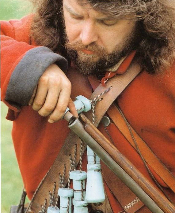 火绳枪具体发射步骤图解!过程极为繁琐,一分钟发射不了几枪