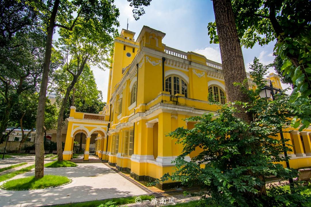 广州市区隐藏两个冷门景点,建筑洋气,门票0元,但游客不多_鲁迅纪念馆