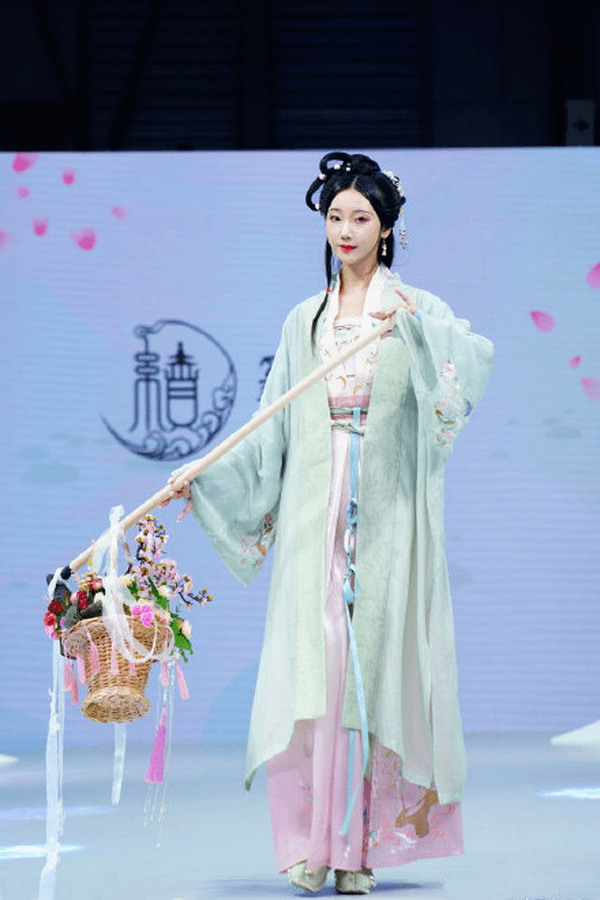 汉服出圈chinajoy首届洛裳华服赏圆满收官