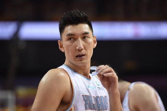 曝可兰白克接近签约上海,新疆男篮太无奈,合同新规让球队受限