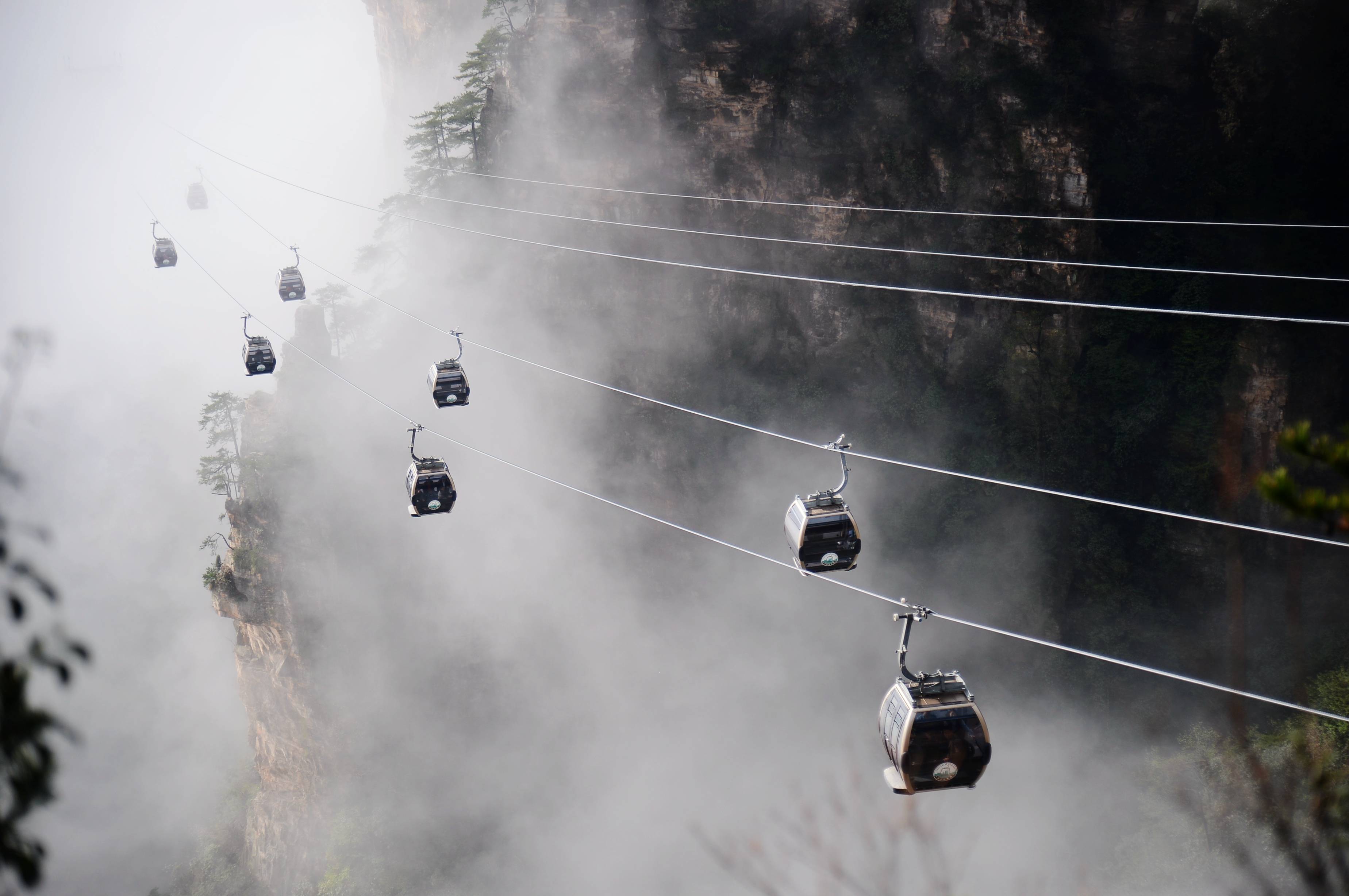 天子山上一颗星记张家界天子山索道有限公司总经理许异星