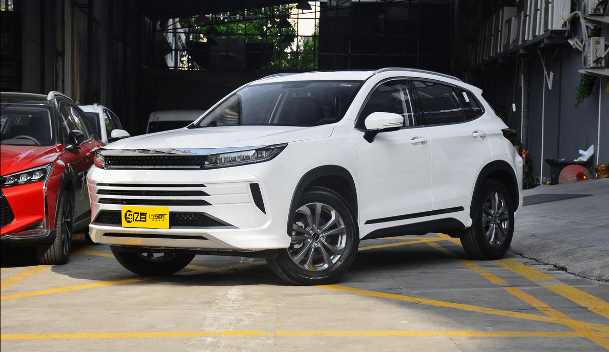 1/ 13 星途lx 2020款 乘风破浪版 1.5t cvt 星耀版 指导价:10.