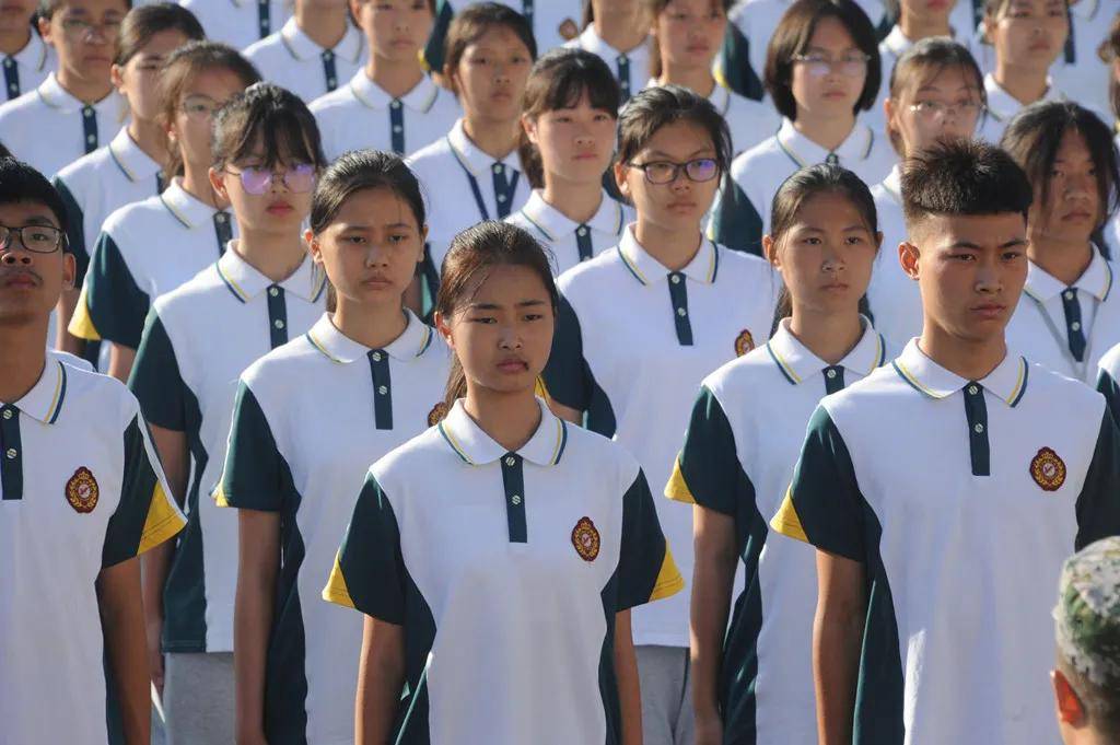 盐亭中学召开2020军训总结大会 | 热血青春,不负年华!