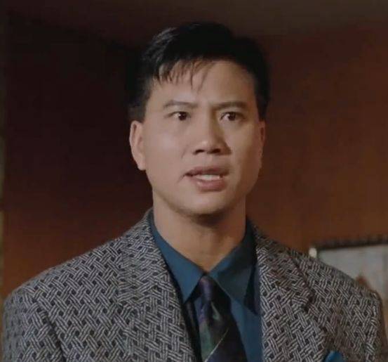 他一手捧红刘德华周星驰,如今上街没有人认识,网友:巨星陨落_万梓良