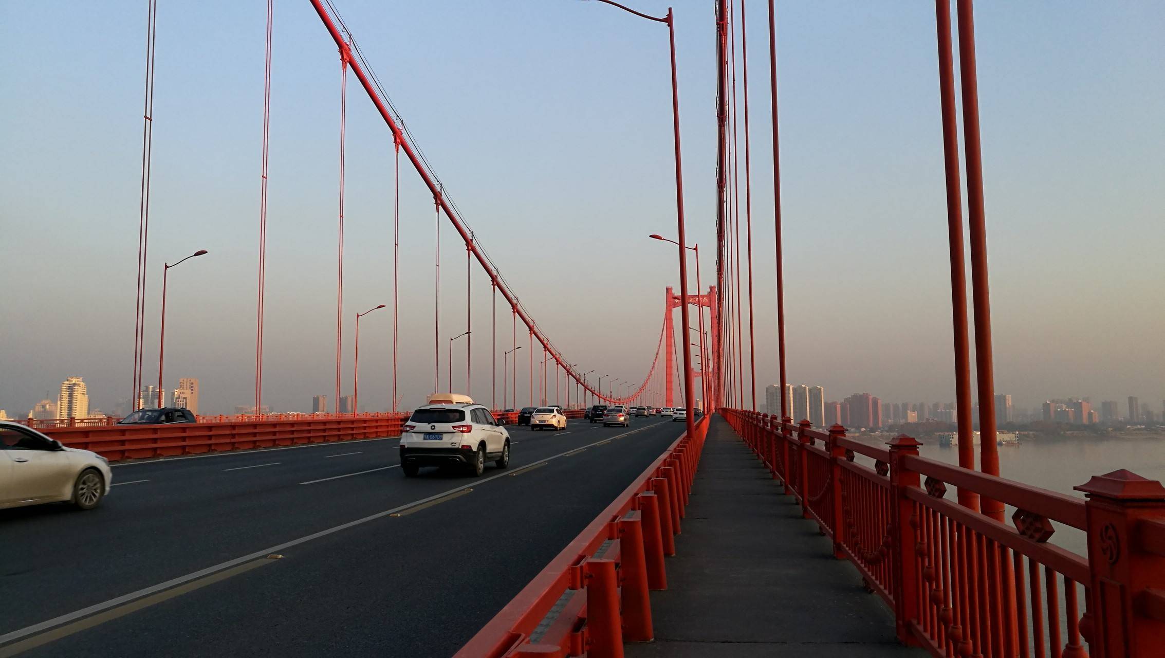 建武漢第九座長江大橋——沌口長江公路大橋,2017年12月28日通車運營