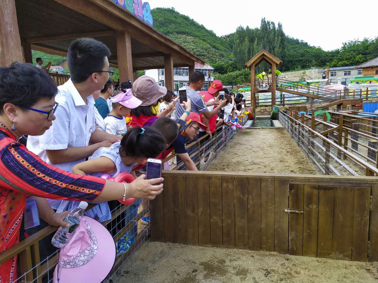 承德宽城县清河源萌宠乐园