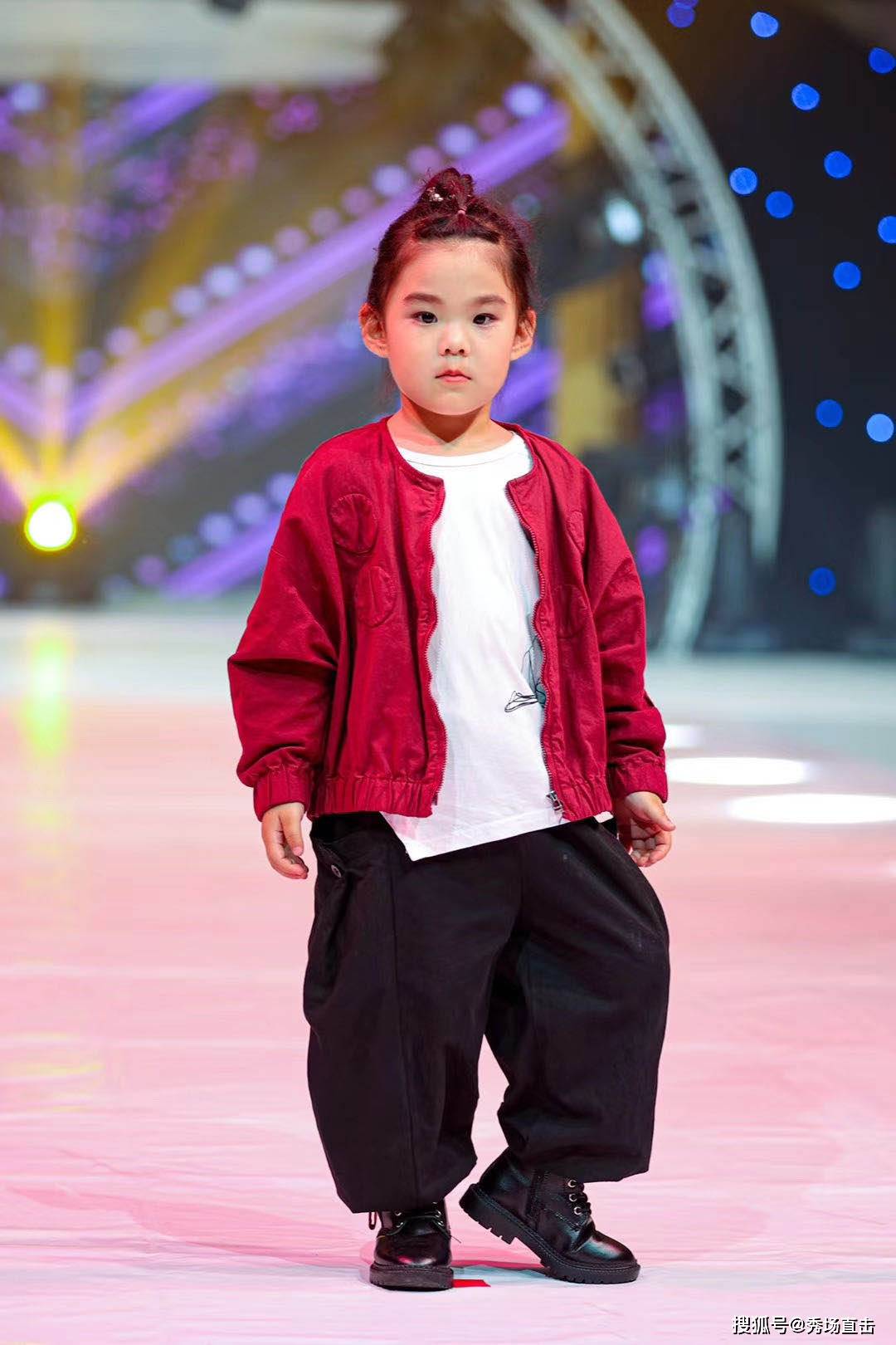 "2020美韵·瑞牌秋装新品发布会"中国·莱阳网络人气亚军—张语彤