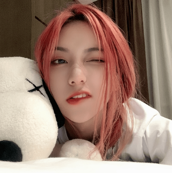 刀小刀的头发到底有多高辨识度首次尝试黑发网友没认出来