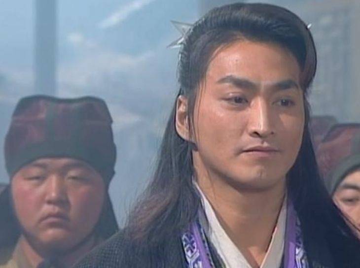 何家劲塑造的4个经典角色,展昭不算什么,最后一个堪称美男子_中华英雄