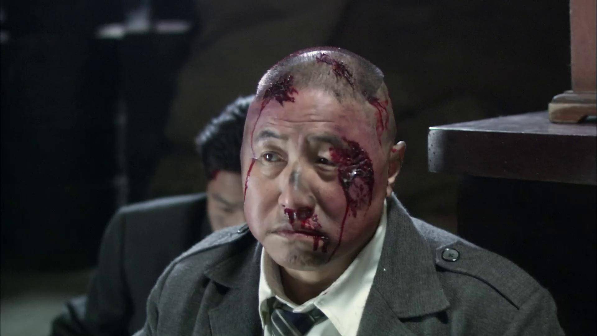 宣战了,索性玩的再狠一些,他就当着田湖和毛人凤的面一枪击毙了庞雄