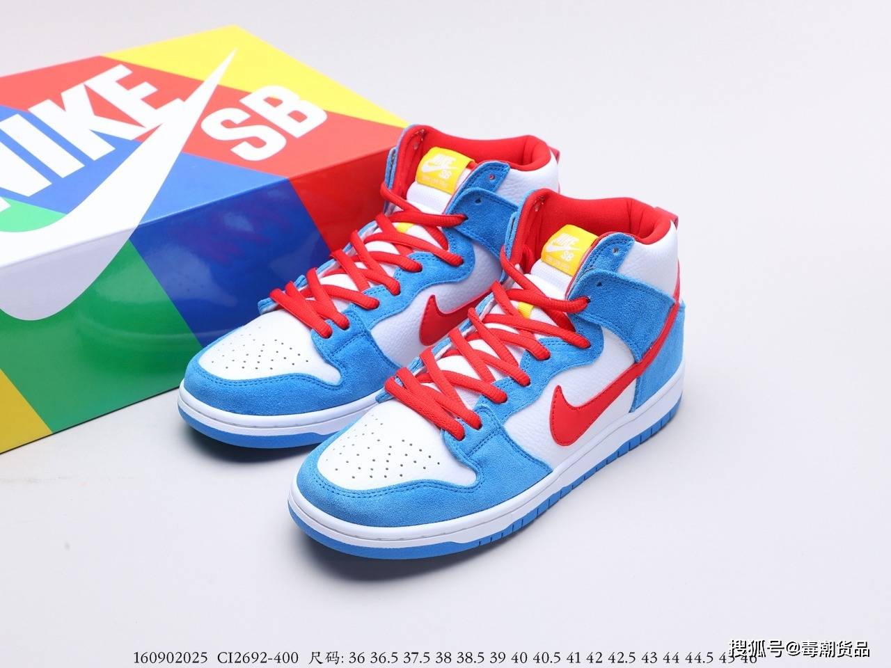 耐克dunk50周年跨界联名《哆啦a梦》白蓝胖子红黄!_手机搜狐网