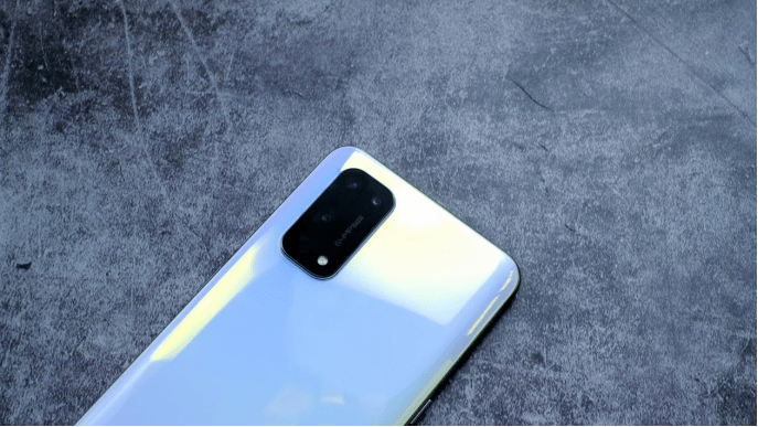 原创和4000万人一起敢越级realme真我x7pro图赏