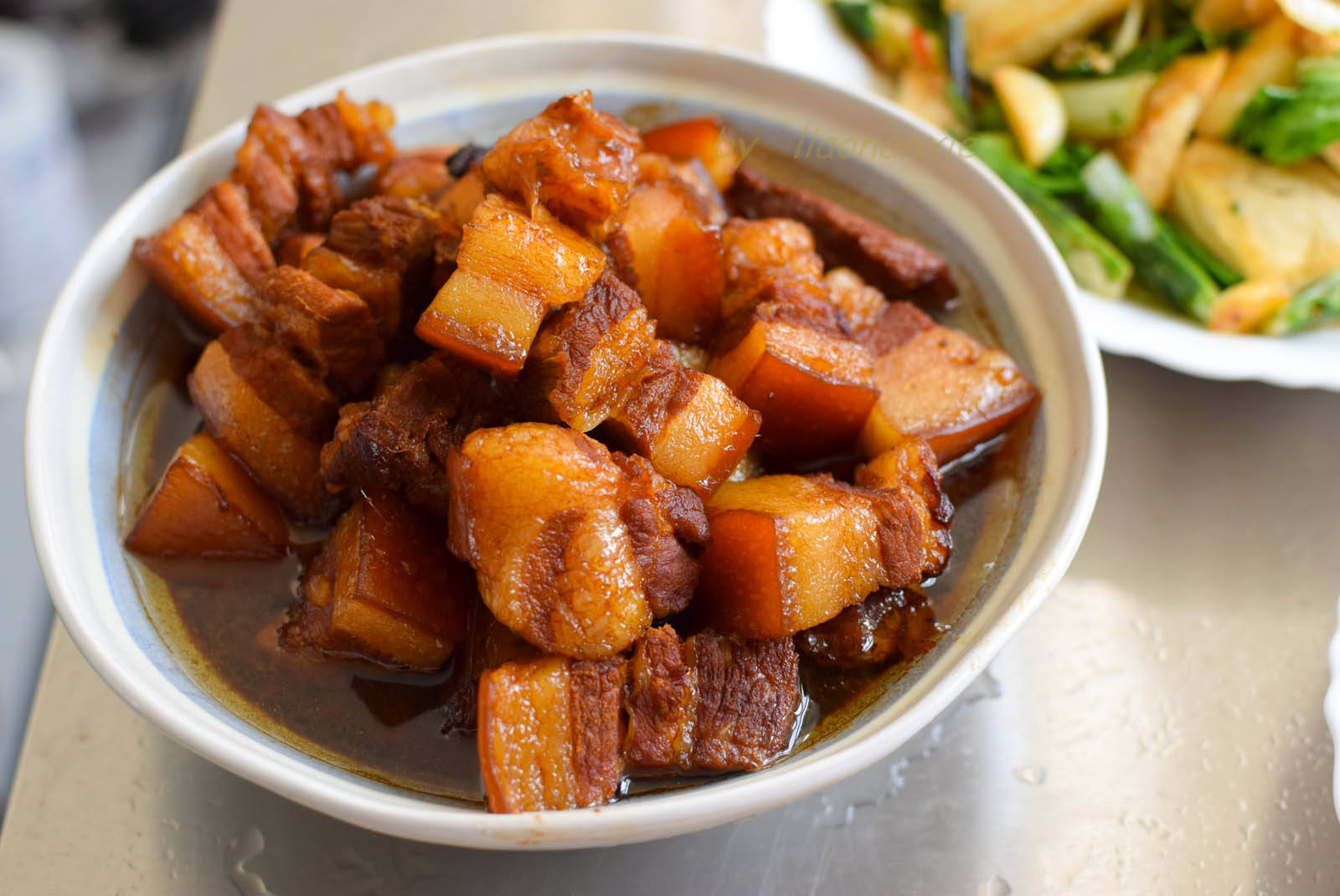 妹妹一家来吃饭3个肉菜4个素菜简单好吃全部光盘