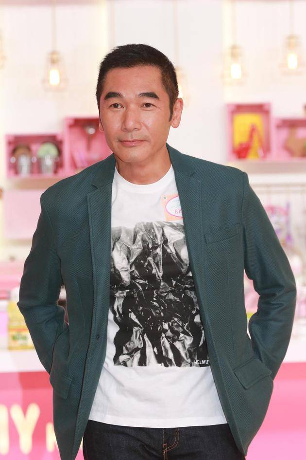 "最丑港姐"莫可欣,嫁给帅气小生方中信,女儿迦晴都12岁了_费云帆