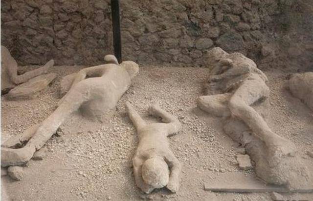 原创庞贝古城:曾是罗马富人的寻欢胜地,却在一夜之间消失无踪了