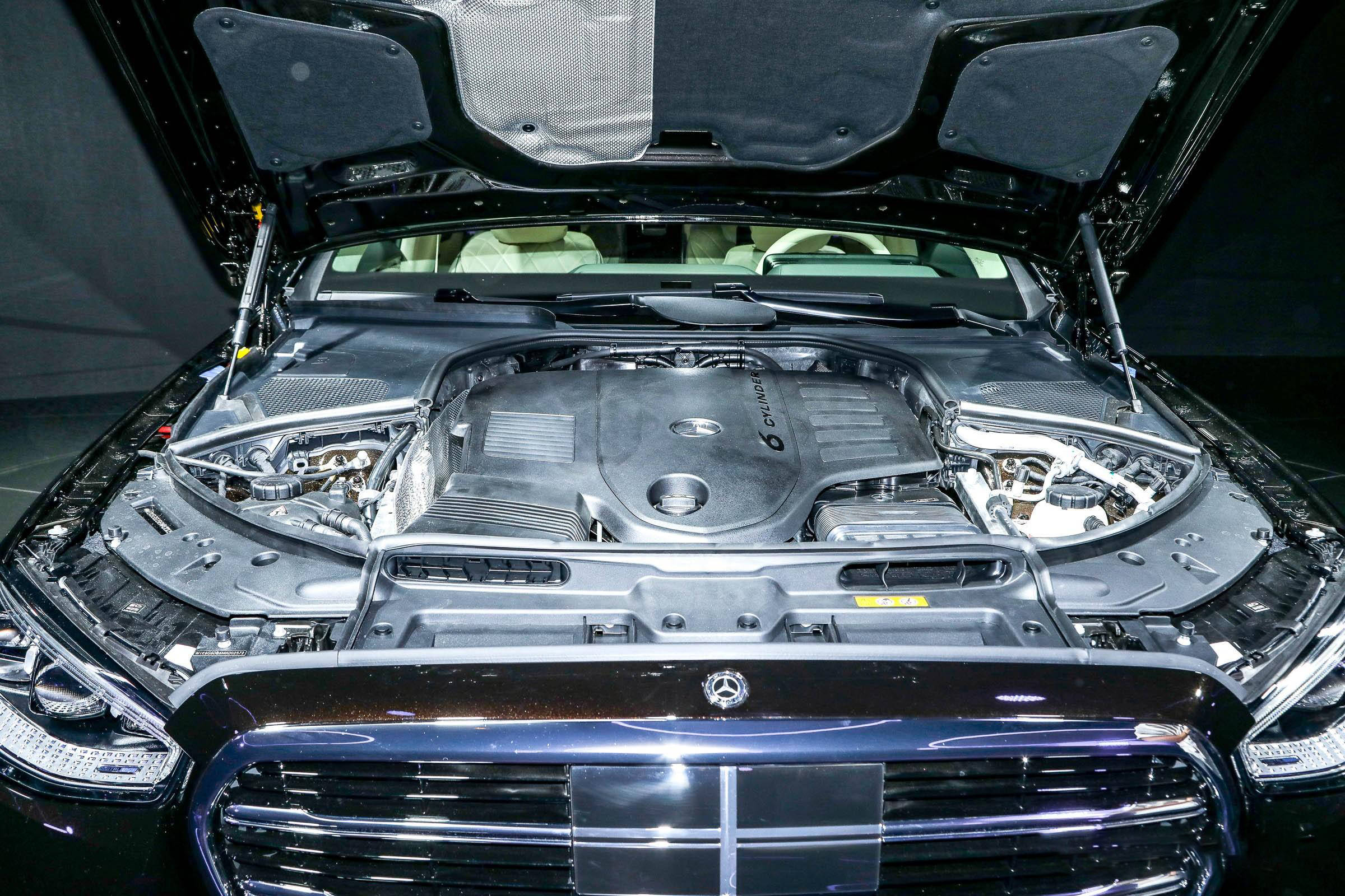 0t直列六缸发动机 48伏轻混系统,最大功率达到320千瓦;据悉,新一代s级