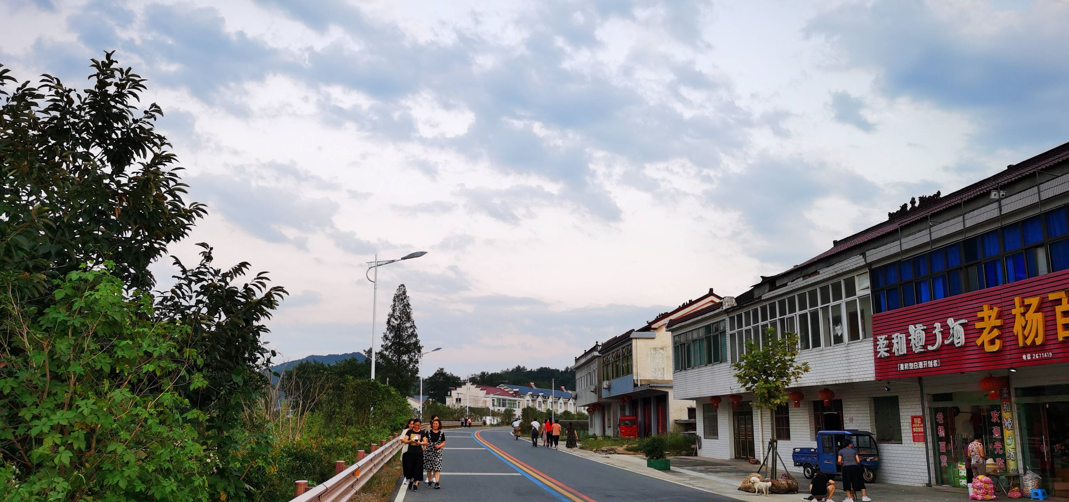 高考工厂,毛坦厂镇一角_中学