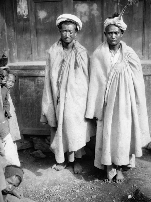 历史老照片1930年海南三亚海棠湾的土著居民