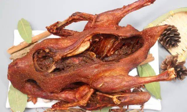 南充40块一斤的"杨"鸭子,一家能销5000只,这是什么概念