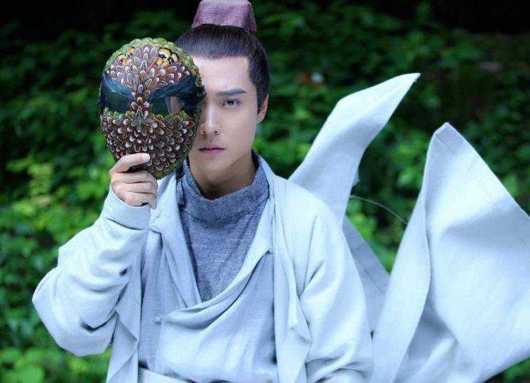 《花千骨》走红:如今一个片约不断,另一个却成烂片之王_杀阡陌