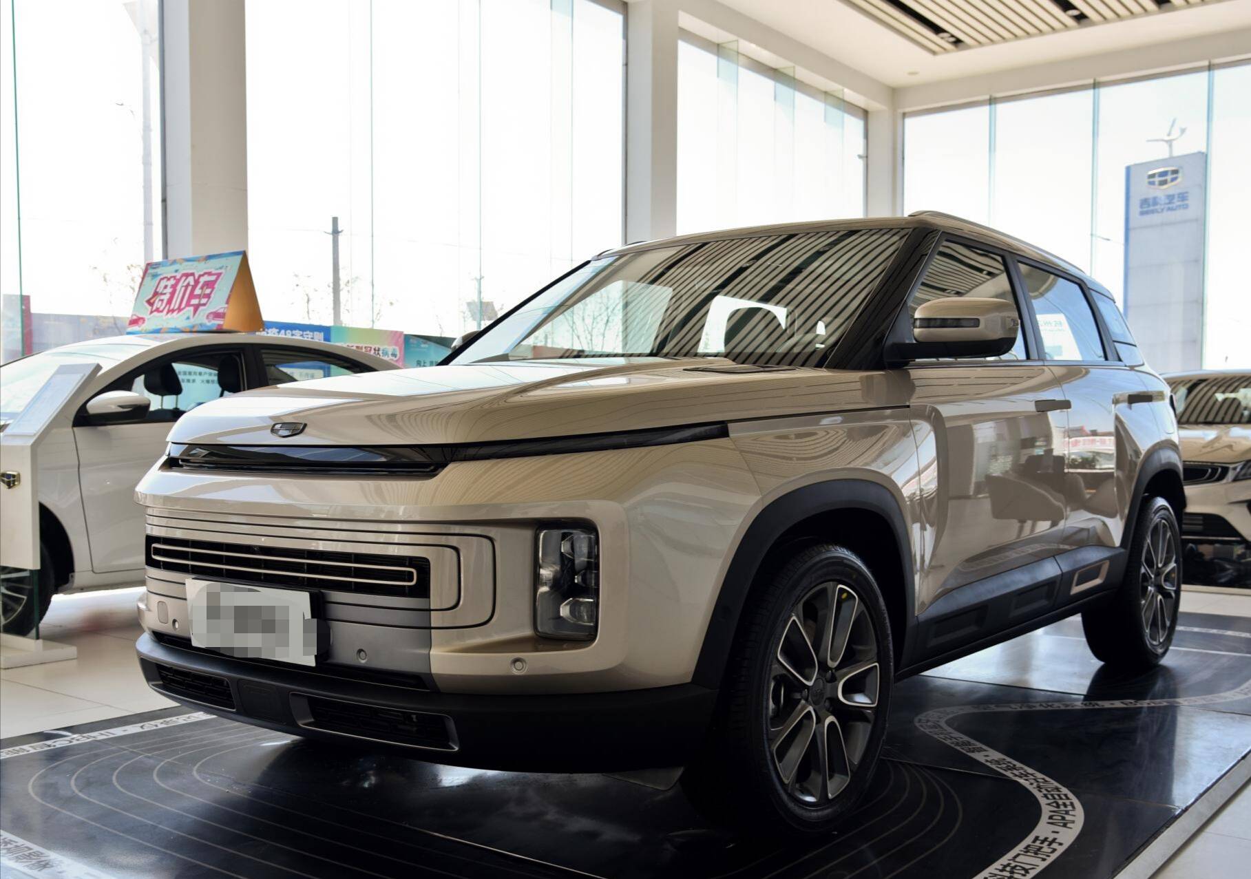 吉利icon终于逆袭,预售9.8万,1.5t 科幻外观,比哈弗h6还帅气