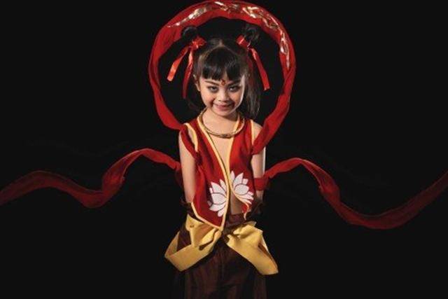 女孩模仿哪吒走红真像从动画片中走出来一样网友学他有啥好