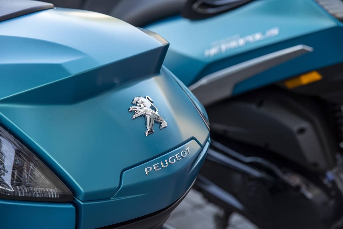 标致metropolis400i倒三轮发布售价89999699欧元