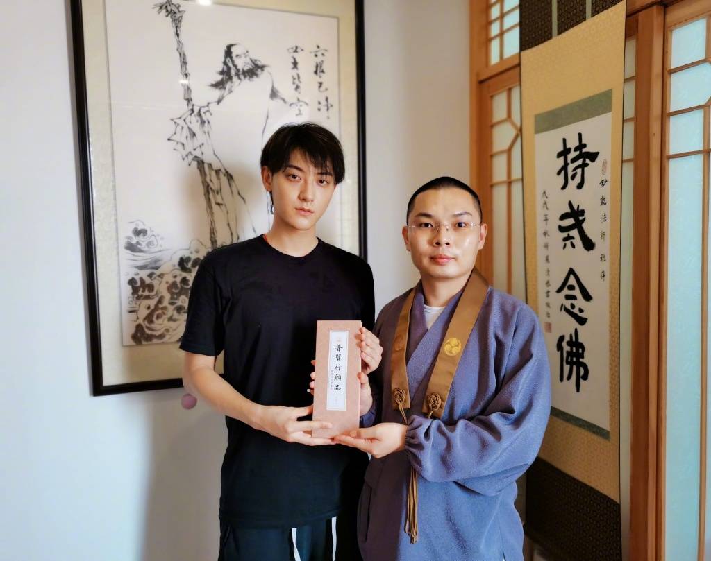 黄子韬爸爸病逝原因曝光!疑患癌晚期