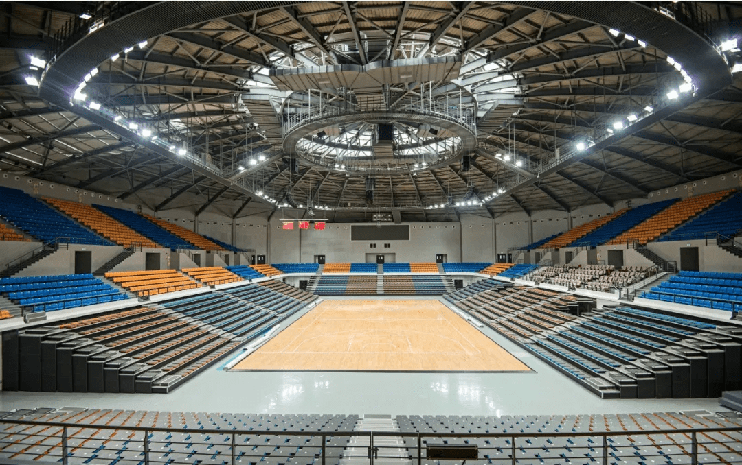 孙一民作品莞市长安镇体育公园体育馆